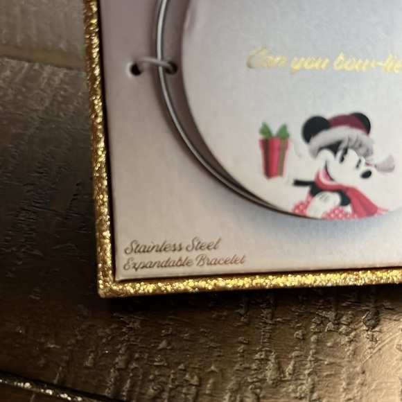Disney Can You Bow-leave? Christmas Charm Bracelet New - Picture 6 of 7